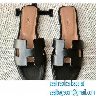 Hermes Oran Flat Sandals in Swift Box Calfskin 80