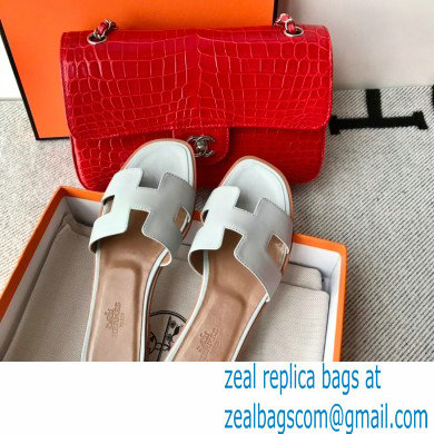 Hermes Oran Flat Sandals in Swift Box Calfskin 84 - Click Image to Close