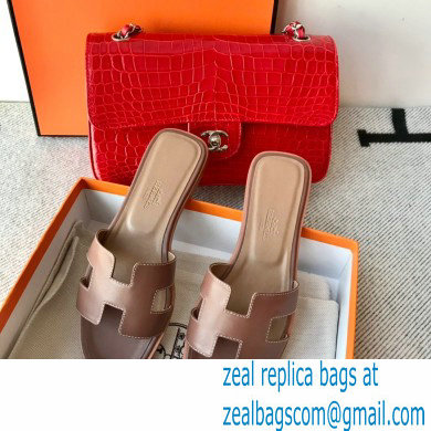 Hermes Oran Flat Sandals in Swift Box Calfskin 85