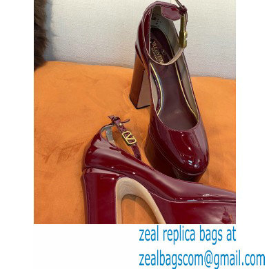 VALENTINO GARAVANI TAN-GO PLATFORM PUMP IN PATENT LEATHER 155 MM burgundy