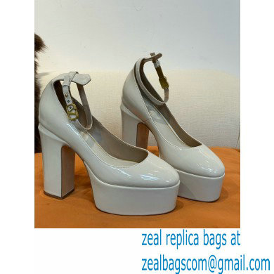 VALENTINO GARAVANI TAN-GO PLATFORM PUMP IN PATENT LEATHER 155 MM white