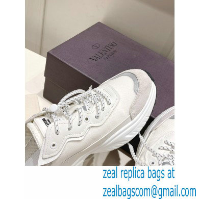 Valentino Chunky V-Logo SHEGOES Sneakers 08 2022