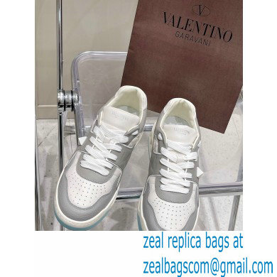 Valentino Low-top ONE STUD Sneakers 02 2022 - Click Image to Close