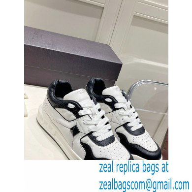 Valentino Low-top ONE STUD Sneakers 03 2022