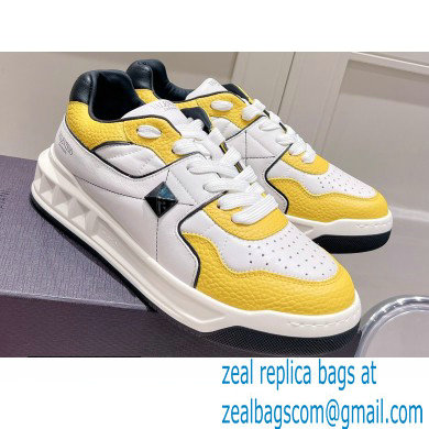Valentino Low-top ONE STUD Sneakers 05 2022
