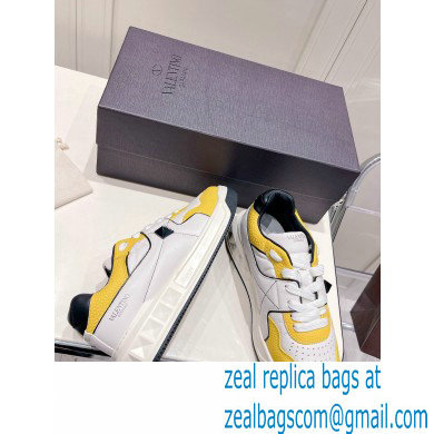 Valentino Low-top ONE STUD Sneakers 05 2022