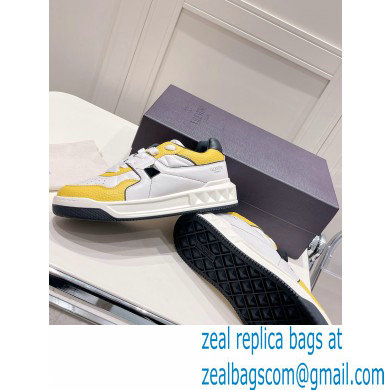 Valentino Low-top ONE STUD Sneakers 05 2022