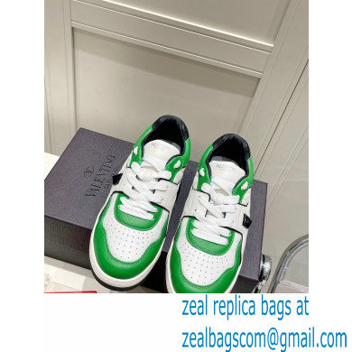 Valentino Low-top ONE STUD Sneakers 06 2022