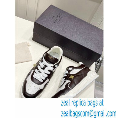 Valentino Low-top ONE STUD Sneakers 08 2022 - Click Image to Close