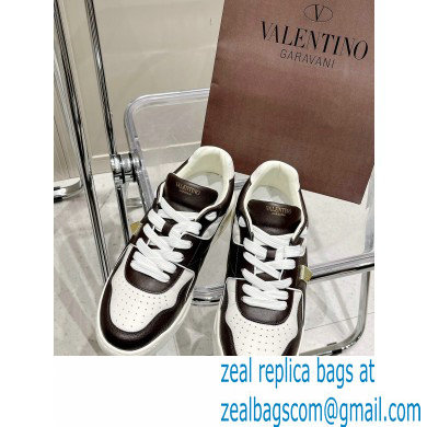 Valentino Low-top ONE STUD Sneakers 08 2022