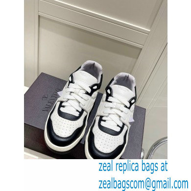 Valentino Low-top ONE STUD Sneakers 12 2022