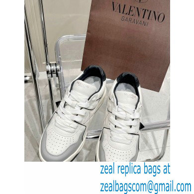 Valentino Low-top ONE STUD Sneakers 13 2022