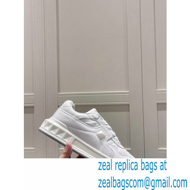 Valentino Low-top ONE STUD Sneakers 15 2022