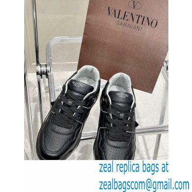 Valentino Low-top ONE STUD Sneakers 16 2022