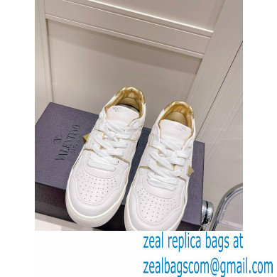 Valentino Low-top ONE STUD Sneakers 19 2022