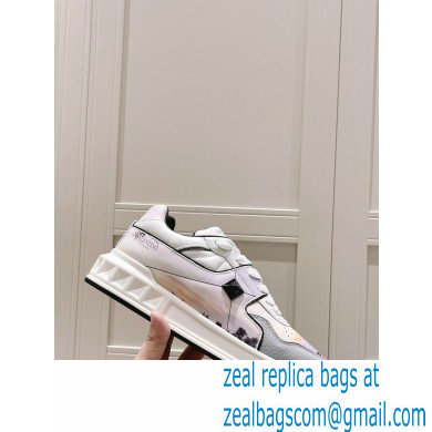 Valentino Low-top ONE STUD Sneakers 21 2022