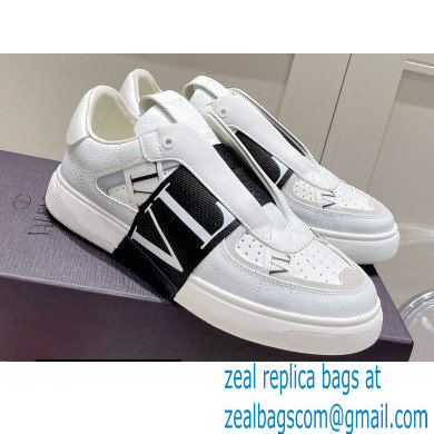 Valentino Low-top VL7N Sneakers in Banded Calfskin Leather 03 2022