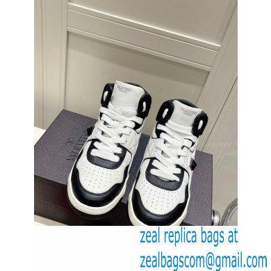 Valentino Mid-Top ONE STUD Sneakers 01 2022 - Click Image to Close