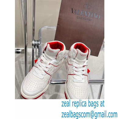 Valentino Mid-Top ONE STUD Sneakers 04 2022