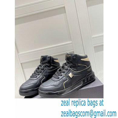 Valentino Mid-Top ONE STUD Sneakers 05 2022