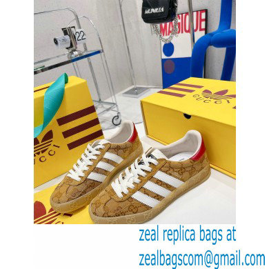 Gucci x Adidas Gazelle sneakers Beige 2022