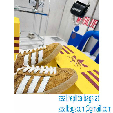 Gucci x Adidas Gazelle sneakers Beige 2022