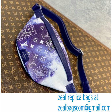 Louis Vuitton Discovery Bumbag PM Bag M20587 Blue Monogram Bandana Print