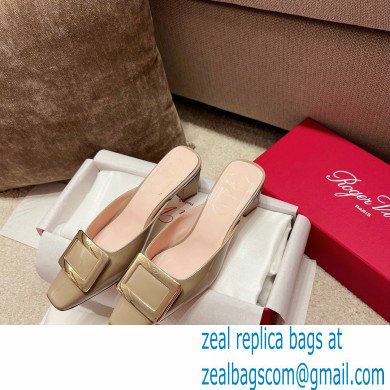 Roger Vivier Heel 2.5cm/4.5cm Belle Vivier Metal Buckle Mules in Patent Leather Beige