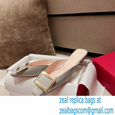 Roger Vivier Heel 2.5cm/4.5cm Belle Vivier Metal Buckle Mules in Patent Leather Gray