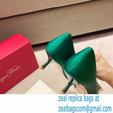 Roger Vivier Heel 4.5cm/8.5cm Flower Strass Buckle Pumps Satin Green