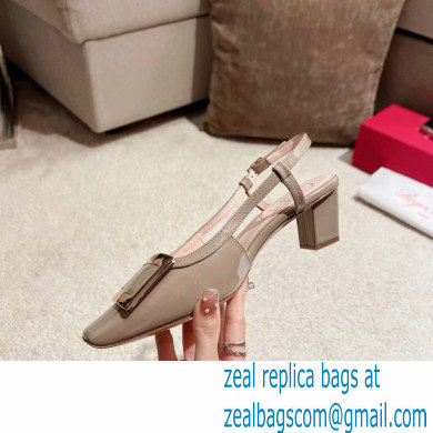 Roger Vivier Heel 4.5cm Belle Vivier Metal Buckle Slingback Pumps in Patent Leather Beige