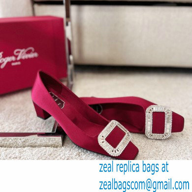 Roger Vivier Heel 4.5cm Belle Vivier Pilgrim Buckle Pumps in Satin Burgundy