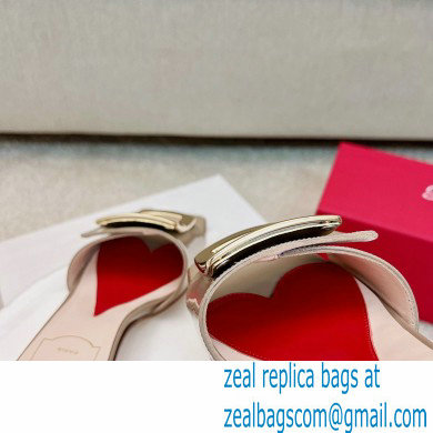 Roger Vivier Heel 4.5cm Love Metal Buckle Mules in Patent Leather Beige - Click Image to Close