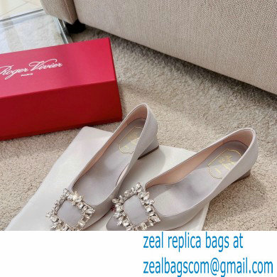 Roger Vivier Heel 4.5cm Strass Buckle Pumps in Satin Gray