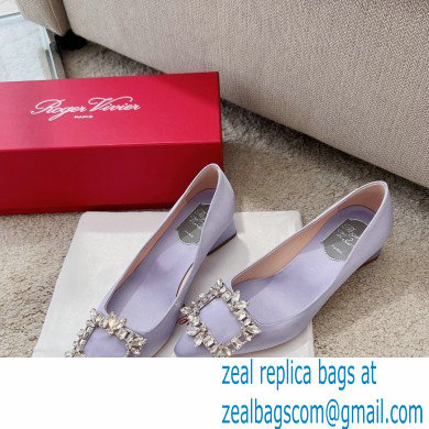 Roger Vivier Heel 4.5cm Strass Buckle Pumps in Satin Lilac - Click Image to Close