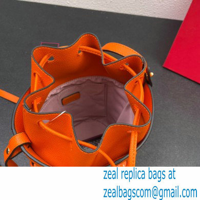 Versace La Medusa Chain Bucket Bag Orange - Click Image to Close