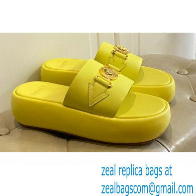 Versace Medusa Biggie Slides Yellow 2022 - Click Image to Close