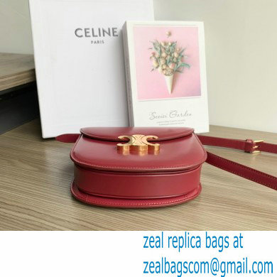 celine Teen Besace Triomphe in shiny calfskin Carmin