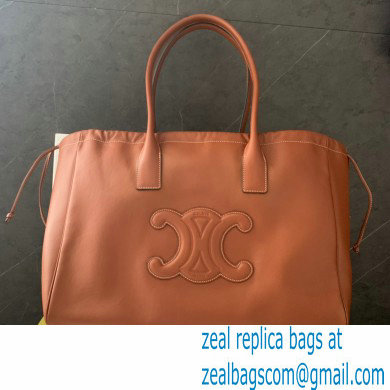 celine cabas drawstring cuir triomphe in Smooth Calfskin Tan