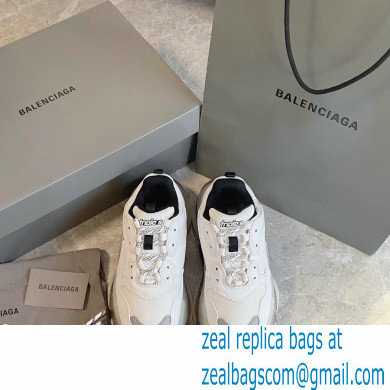 Balenciaga Triple S Clear Sole Women/Men Sneakers Top Quality 15 2022