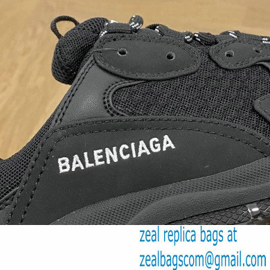 Balenciaga Triple S Clear Sole Women/Men Sneakers Top Quality 30 2022