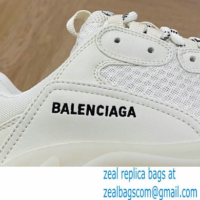 Balenciaga Triple S Clear Sole Women/Men Sneakers Top Quality 31 2022