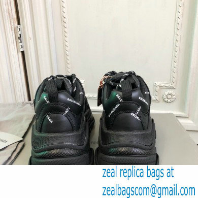 Balenciaga Triple S Women/Men Sneakers Top Quality 01 2022