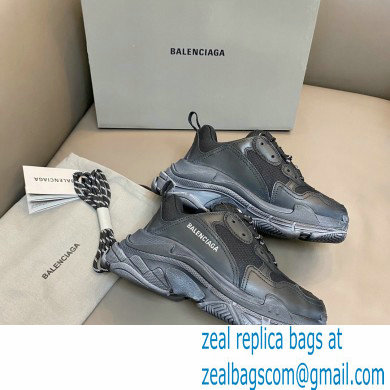 Balenciaga Triple S Women/Men Sneakers Top Quality 03 2022 - Click Image to Close