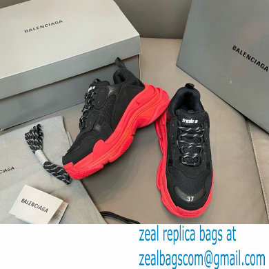 Balenciaga Triple S Women/Men Sneakers Top Quality 19 2022