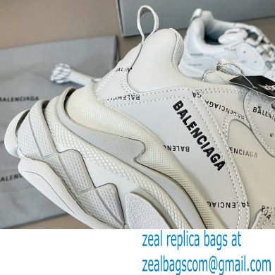 Balenciaga Triple S Women/Men Sneakers Top Quality 24 2022
