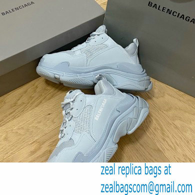 Balenciaga Triple S Women/Men Sneakers Top Quality 60 2022