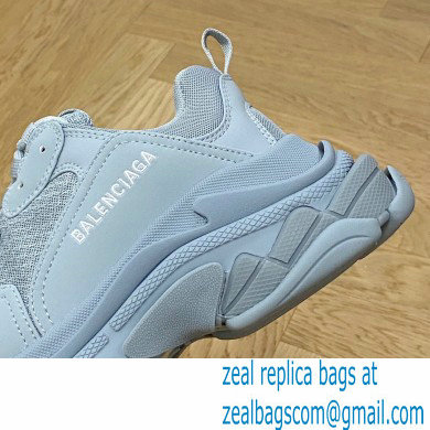 Balenciaga Triple S Women/Men Sneakers Top Quality 60 2022