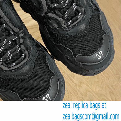 Balenciaga Triple S Women/Men Sneakers Top Quality 61 2022 - Click Image to Close