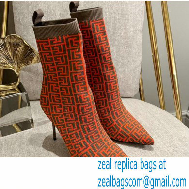 Balmain Heel 9.5cm Bicolor stretch knit Skye ankle boots with Balmain monogram 04 2022